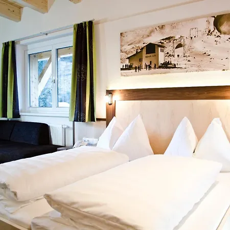 Tannenhof Hotel 3*